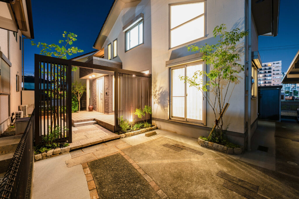 自然の素材とアルミ材を使ったコラボ