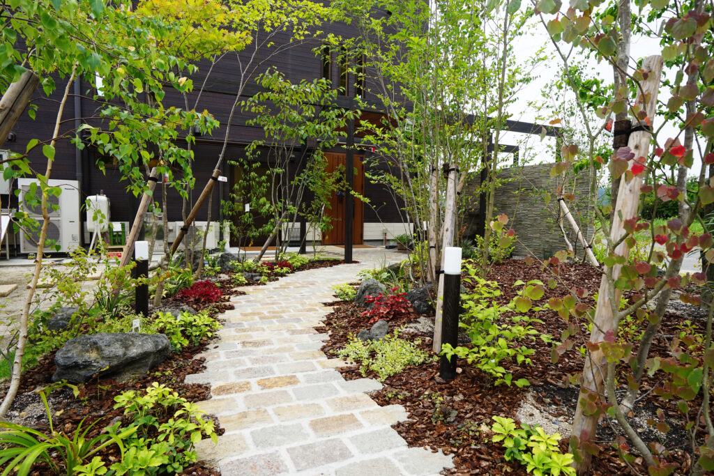 開放感とリゾート感あふれるカフェ